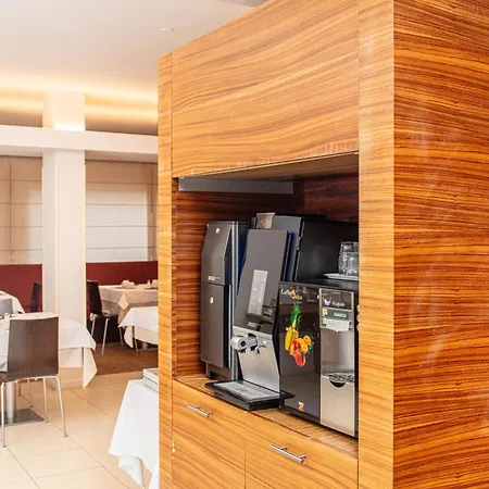 Martini Hotell 3*